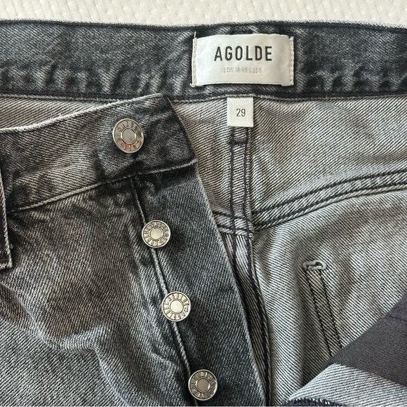 AGOLDE Dee Vintage Distressed Cut Off High Rise Shorts - Picture 6 of 6